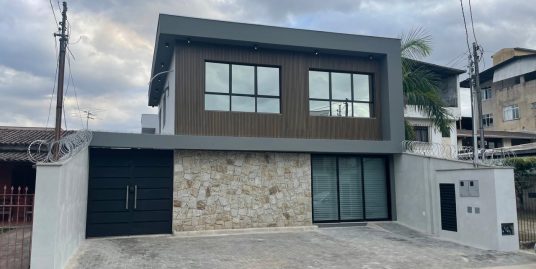 Casa Comercial – Centro