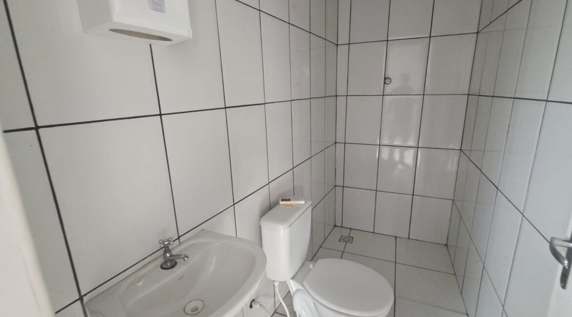 4746 (1)